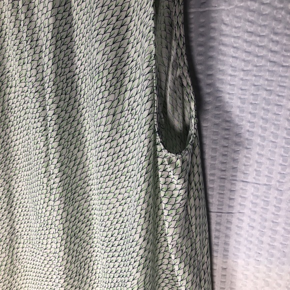 Joie Fifi Silk Blouse Light Green Small - Picture 10 of 11